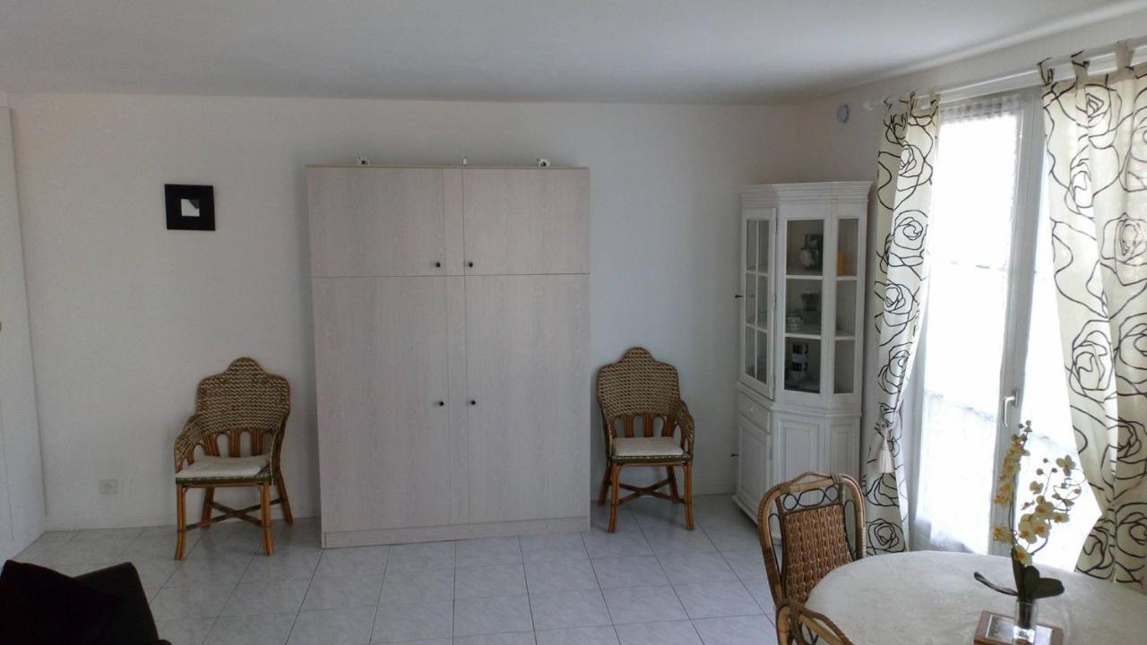 Les Fontaines Saint Leonard Apartment Онфльор Екстериор снимка