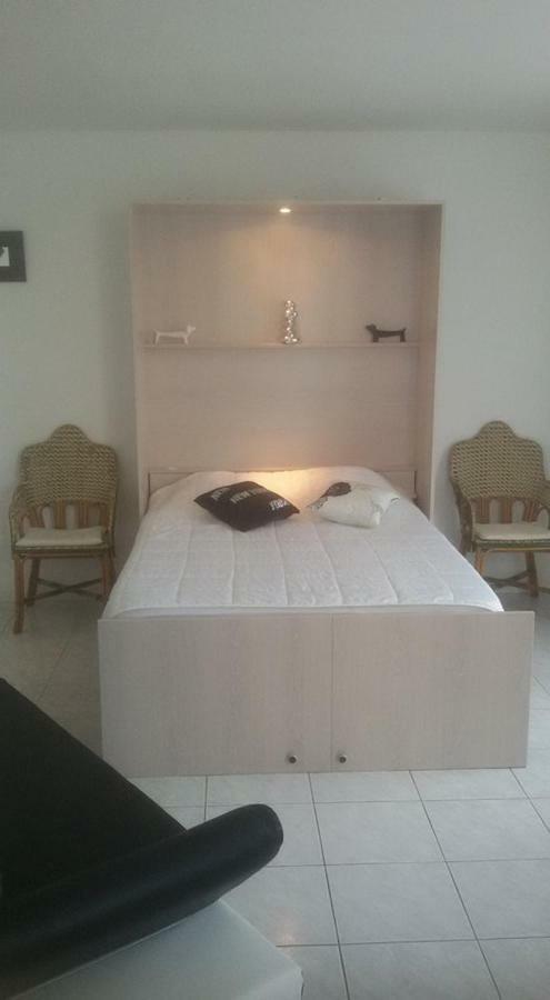 Les Fontaines Saint Leonard Apartment Онфльор Екстериор снимка