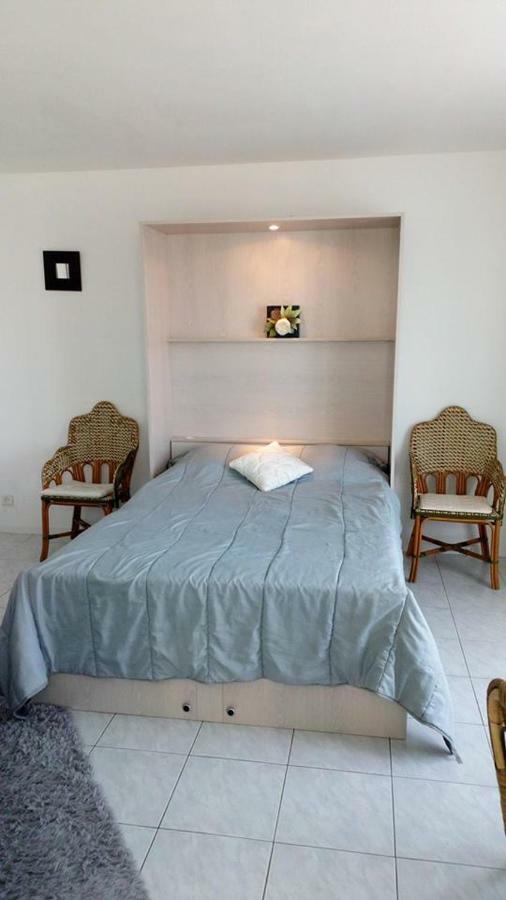Les Fontaines Saint Leonard Apartment Онфльор Екстериор снимка